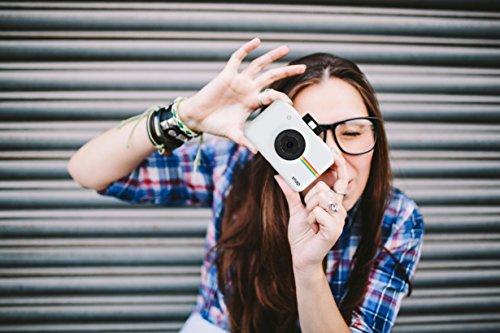 Zink Zink Polaroid Snap Instant Digital Camera (White) with ZINK Zero Ink Printing Technology