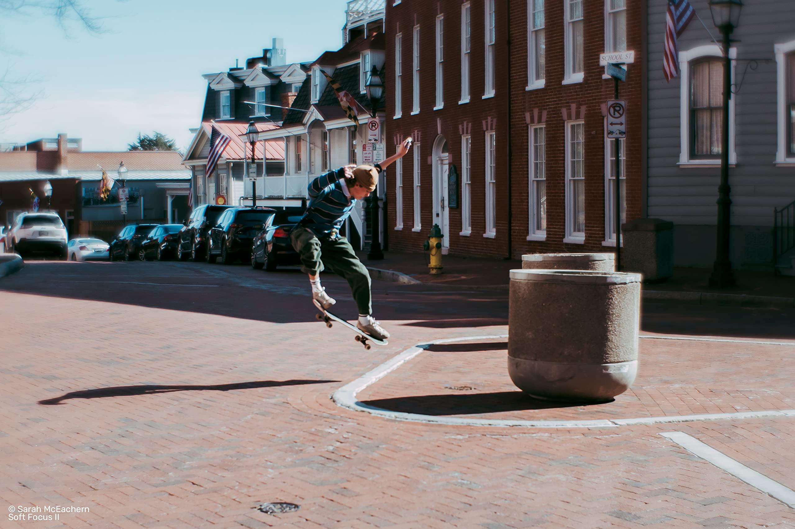 Lensbaby LensBaby - Fixed Body with Soft Focus II 50 Optics - for Sony E - Compatible with All Current and Older Lensbaby Optic Swap Lenses - Manually Adjustable Aperture