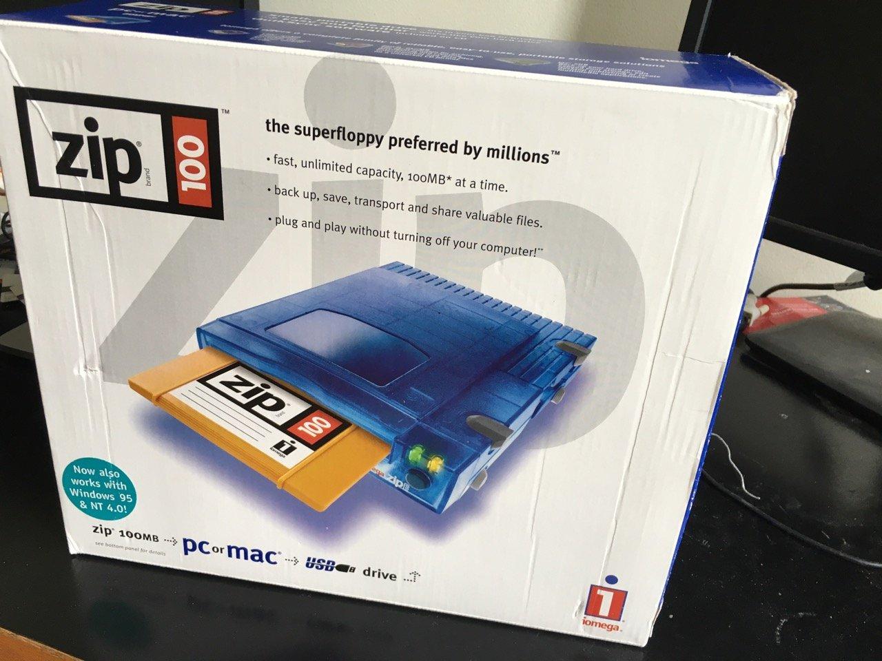 Iomega Iomega Zip 100 Portable USB Drive (PC/Mac)