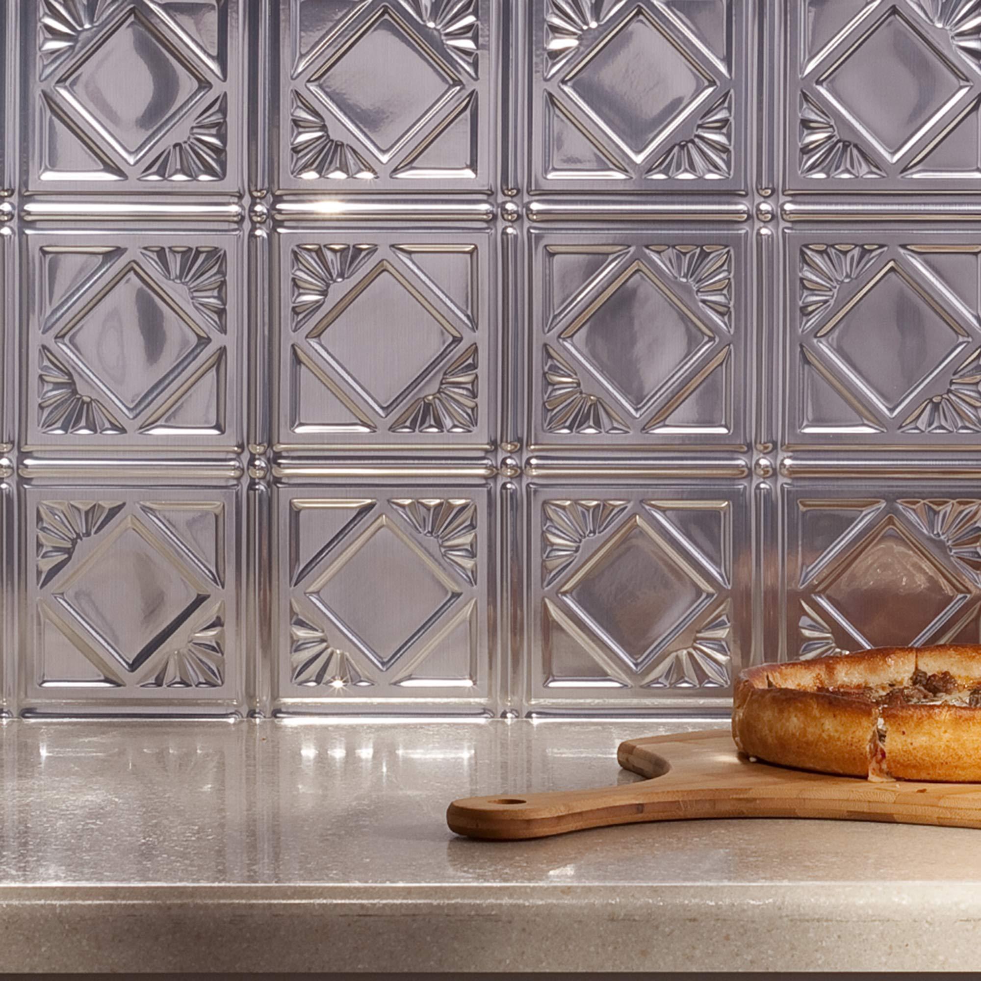 FASDE FASDE Traditional Style/Pattern 4 Decorative Vinyl 18in x 24in Backsplash Panel in Brushed Aluminum (5 Pack)