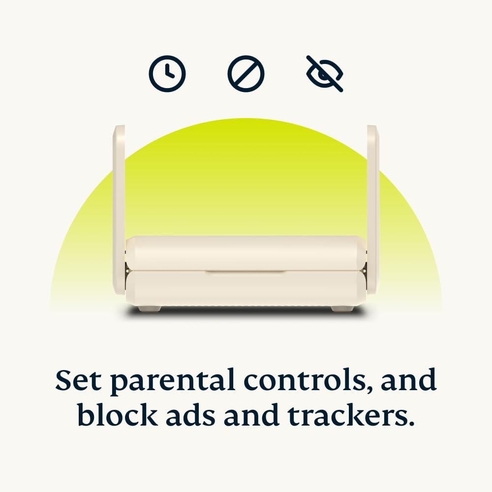 ExpressVPN Aircove Aircove Go | Portable Wi-Fi 6 VPN Router | Protect Unlimited Devices | Free 30-Day ExpressVPN Trial | International (UK, EU, AU, & NZ Version)