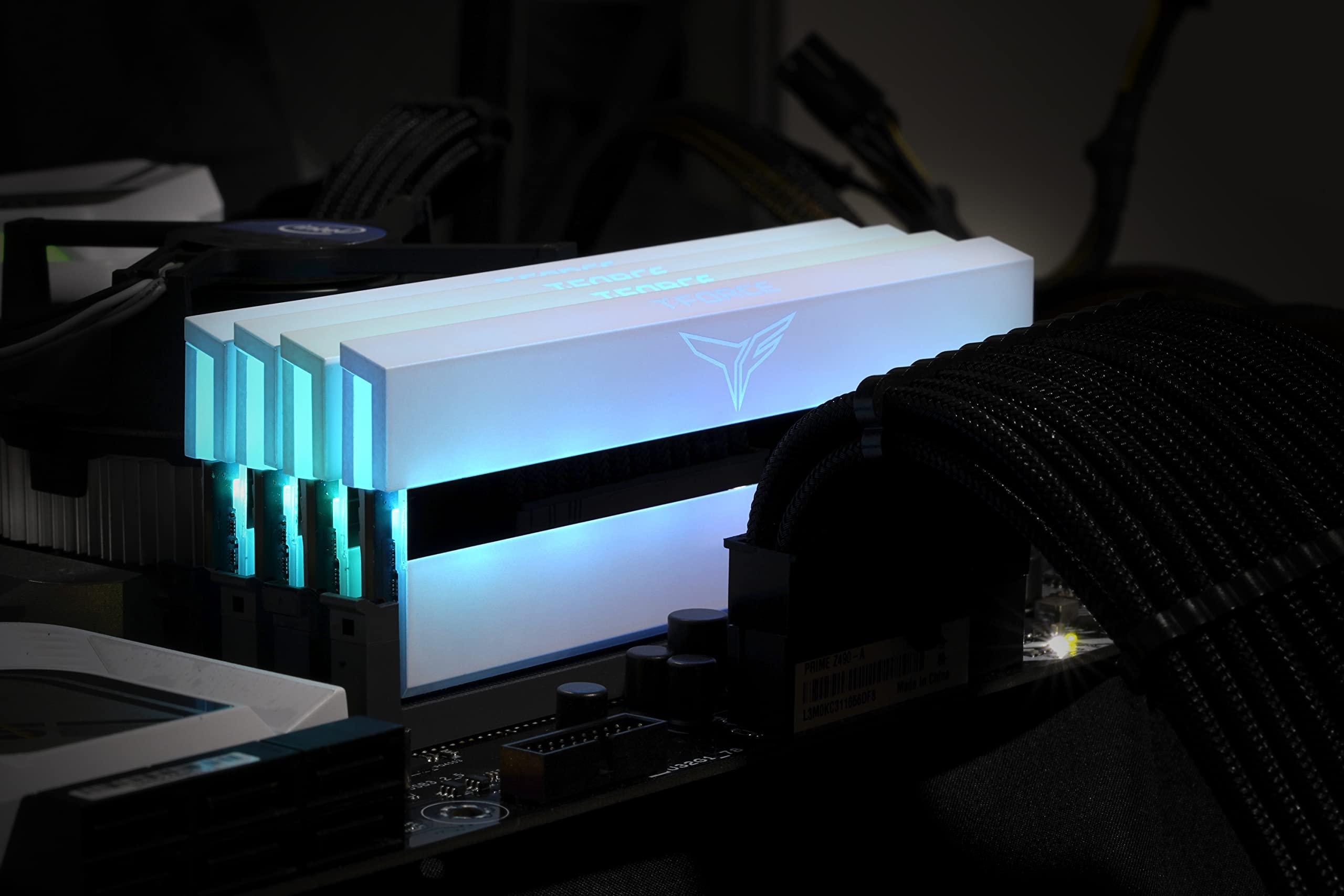 TEAMGROUP Team Group T-Force Xtreem ARGB, DDR4-3200, CL14-16GB Dual Kit, White