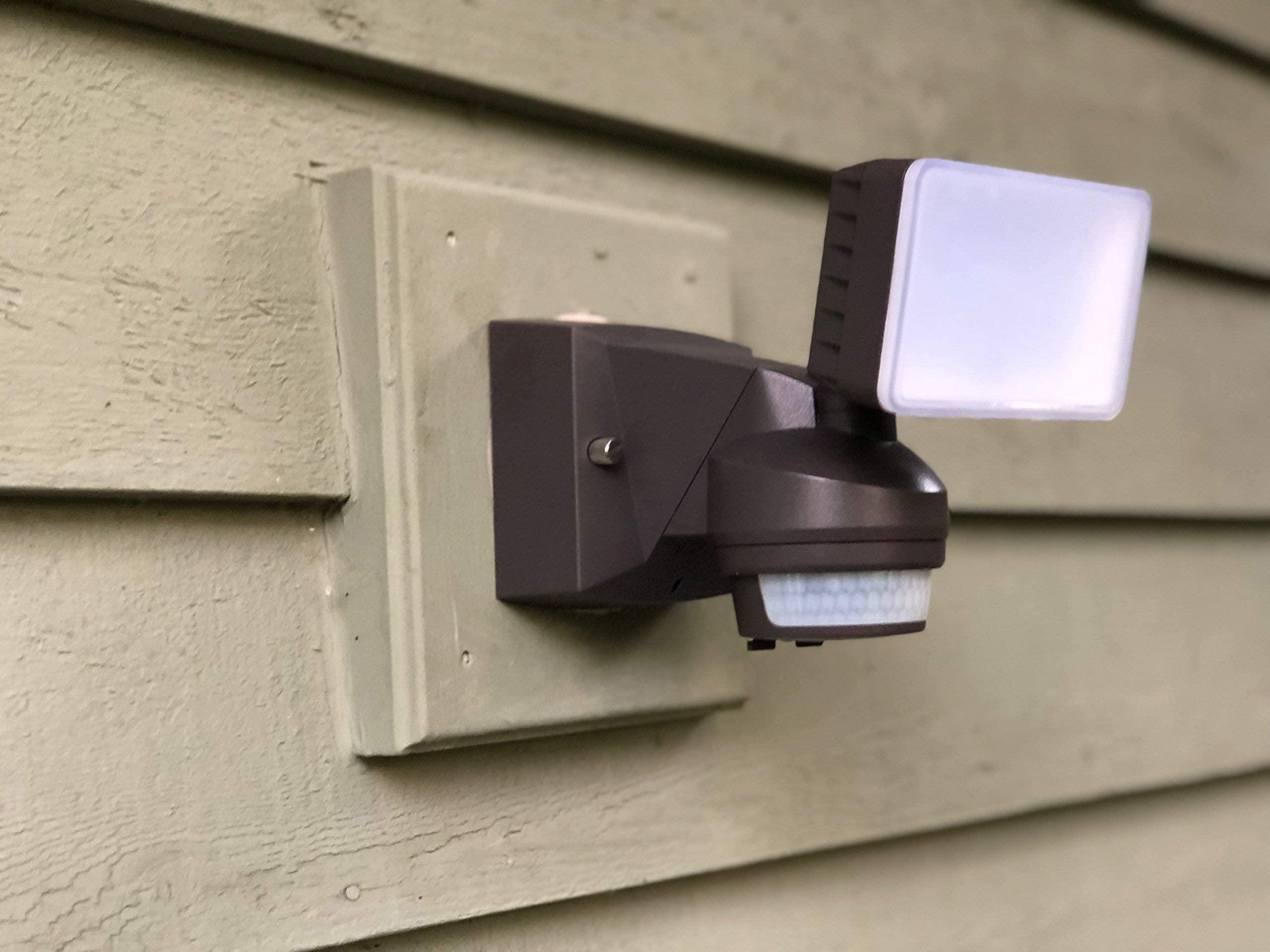 IQ America IQ America Motion Security Flood Light 1600 Lumen LED Outdoor Weatherproof Adjustable Sensor Detection Universal Wall Eave or Soffit Universal Mount Shed Storage Attic Workshop Garage BZ