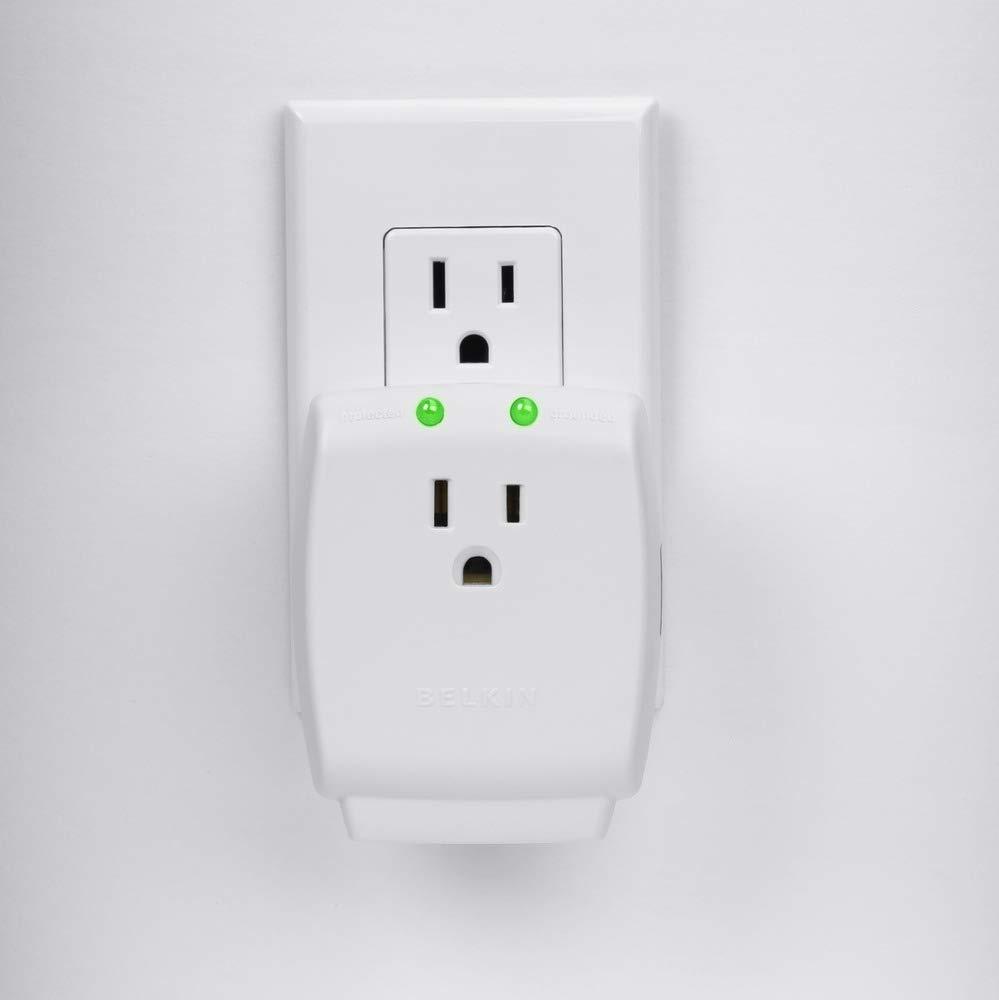 Belkin Belkin 1-Outlet SurgeCube Portable Wall Tap with Ground & Protected Light Indicators - For Home, Office, Travel