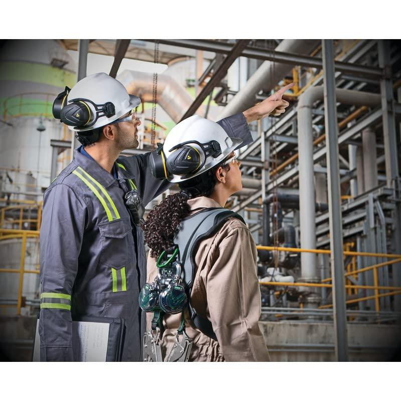 MSA MSA C217374 V-Gard Full-Brim Hard Hat With Fas-Trac III Ratchet Suspension | Polyethylene Shell, Superior Impact Protection, Self Adjusting Crown Straps - Standard Size in Black