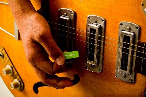 Freecom Freecom USBClip 36170 USB Flash Memory, Pink, 16 GB, USB 2.0, Frustration-Free Packaging (FFP)