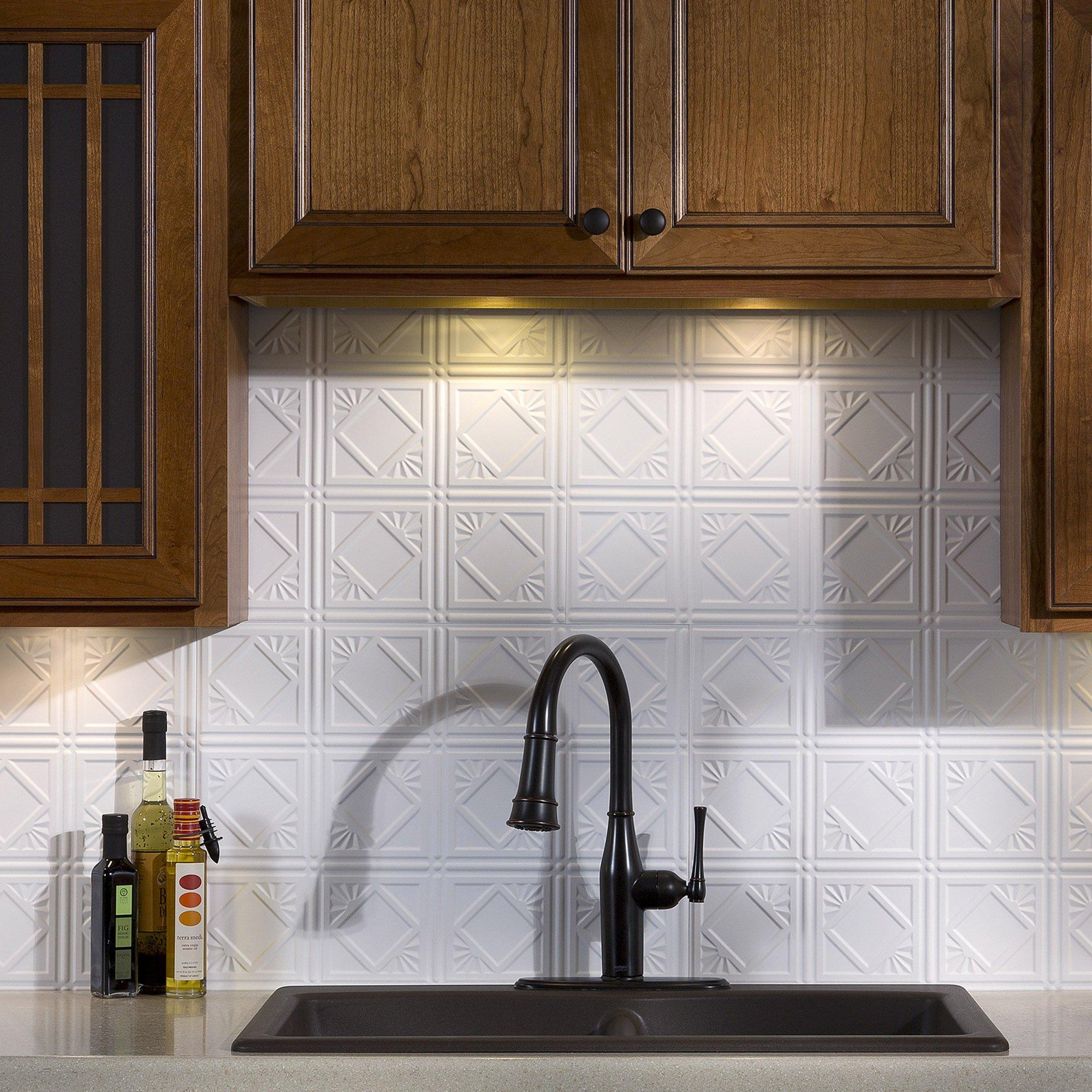 FASDE FASDE Traditional Style/Pattern 4 Decorative Vinyl 18in x 24in Backsplash Panel in Gloss White (5 Pack)