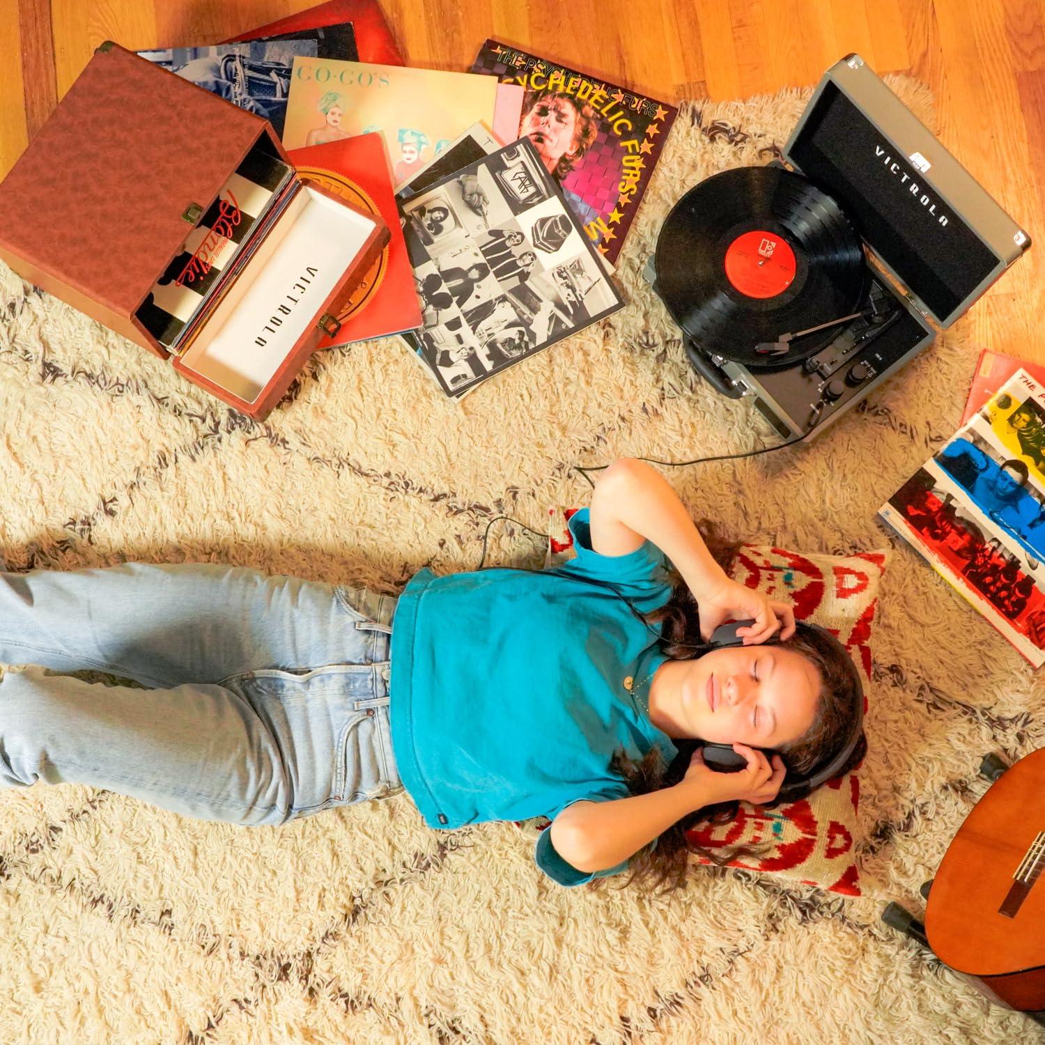 Victrola Victrola Vintage Vinyl Record Storage and Carrying Case, Fits all Standard Records - 33 1/3, 45 and 78 RPM, Holds 30 Albums, Perfect for your Treasured Record Collection, Brown (VSC-20-BRW)