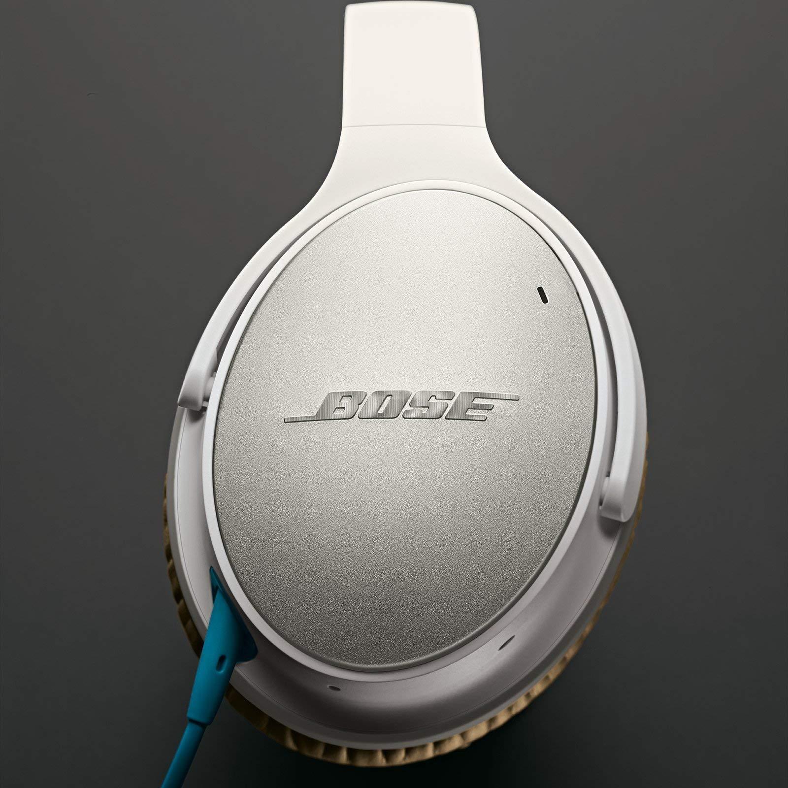 Bose Bose QuietComfort 25 Acoustic Noise Cancelling Headphones for Apple devices, White(wired, 3.5mm) (Renewed)