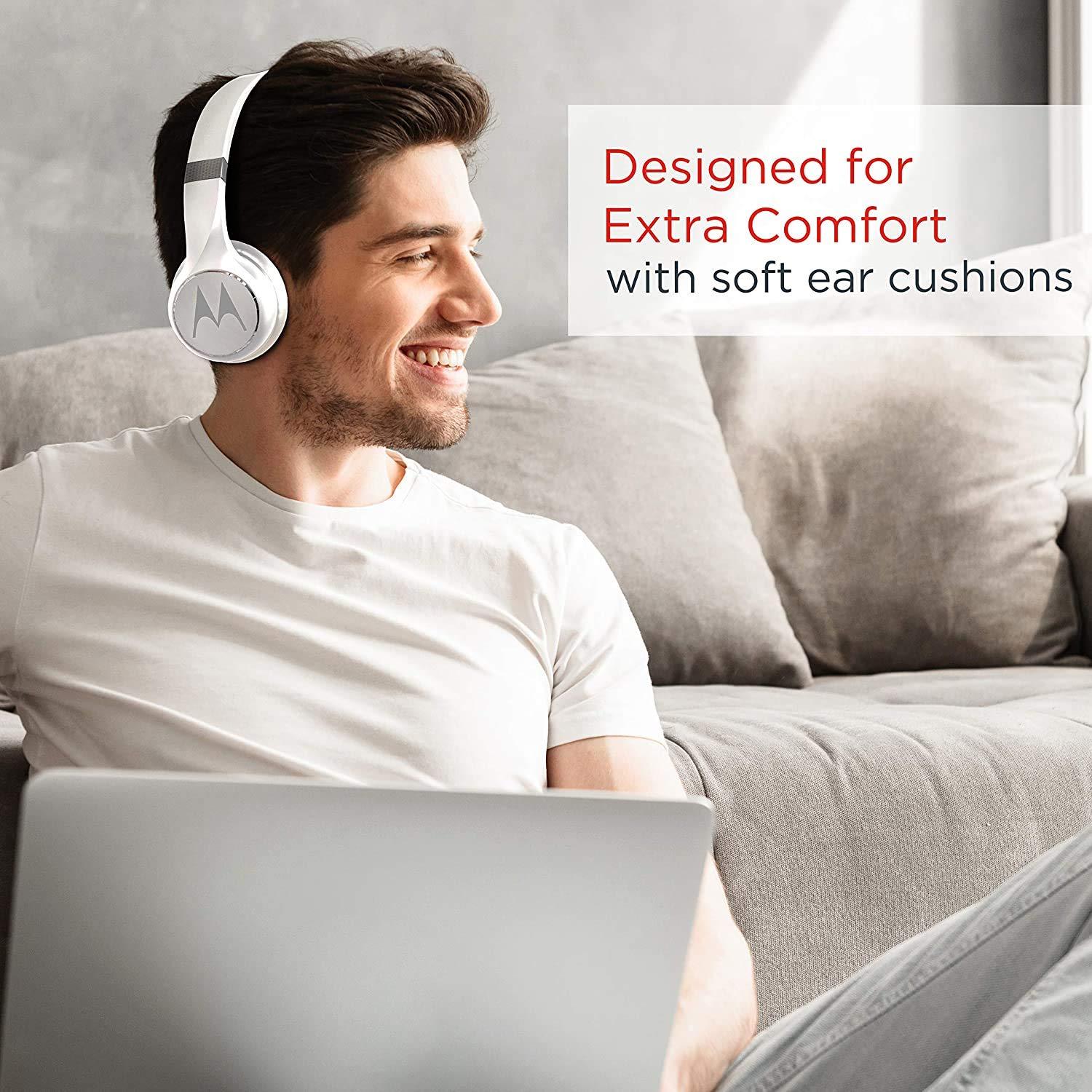 Motorola Motorola Escape 220 Over-The-Ear Bluetooth Wireless Headphones - HD Sound, Built-in Microphone, 23-Hour Play Time, Noise Isolation - Foldable & Compact - White (Renewed)