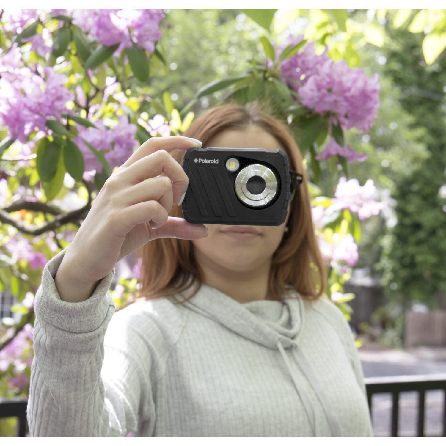 Polaroid Polaroid IS048 Waterproof Instant Sharing 16 MP Digital Portable Handheld Action Camera