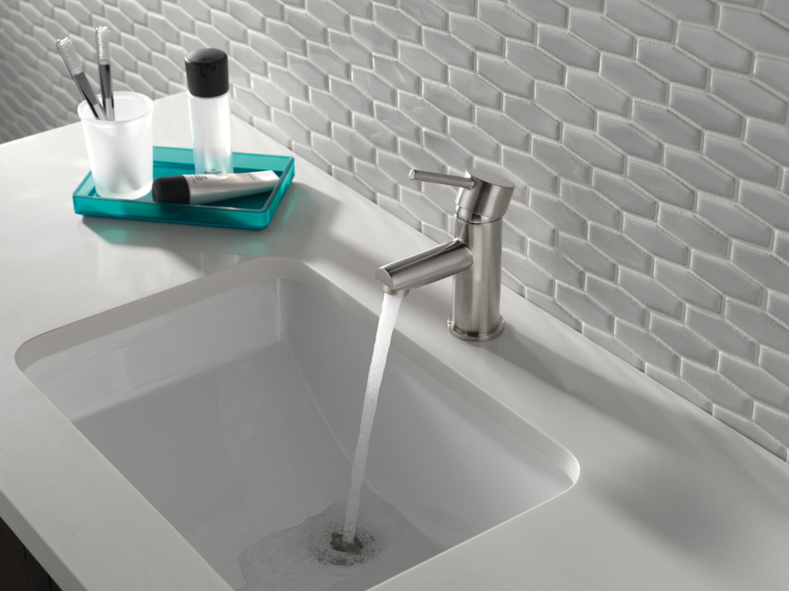 DELTA FAUCET DELTA 559LF-SSPP Modern Single-Handle Bathroom Faucet, 7.25 x 6.00 x 6.25 inches, Stainless