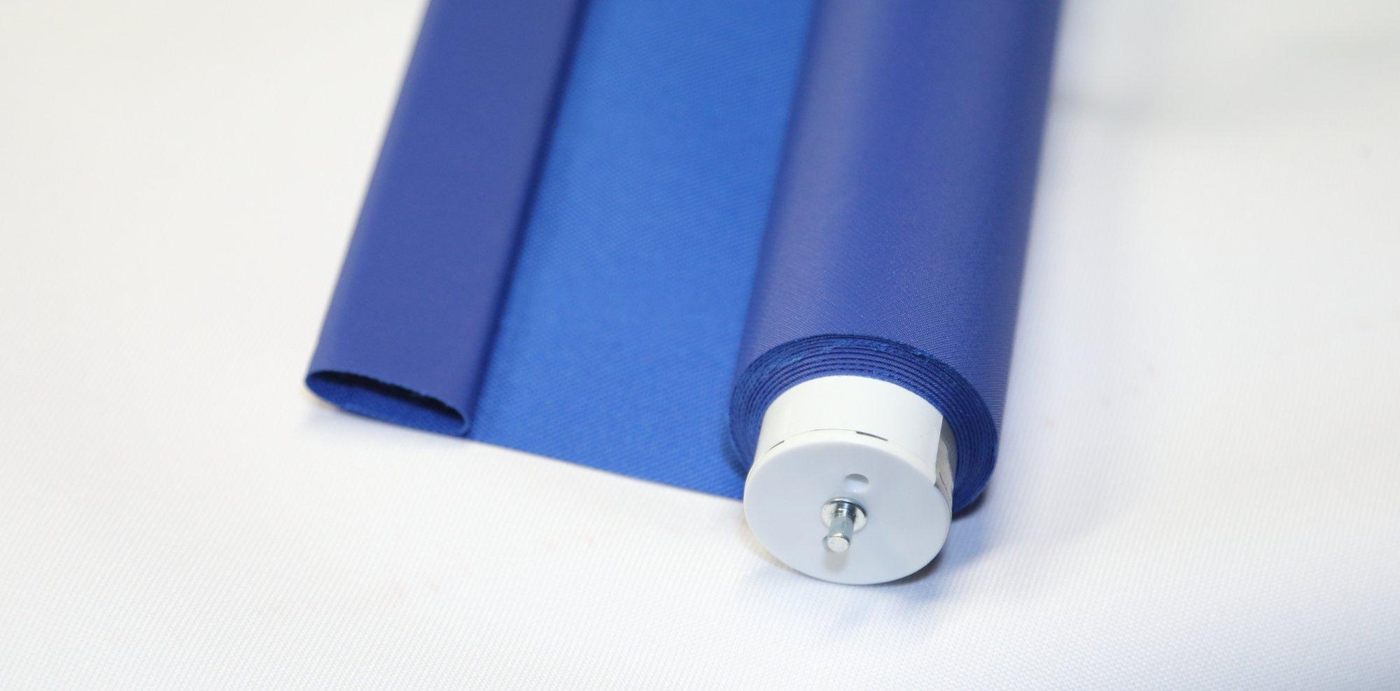 BelgerPhotography Small Spring-Powered Roll-Up/Pull-Down Background ID Photos (Chromakey Blue (Royal))