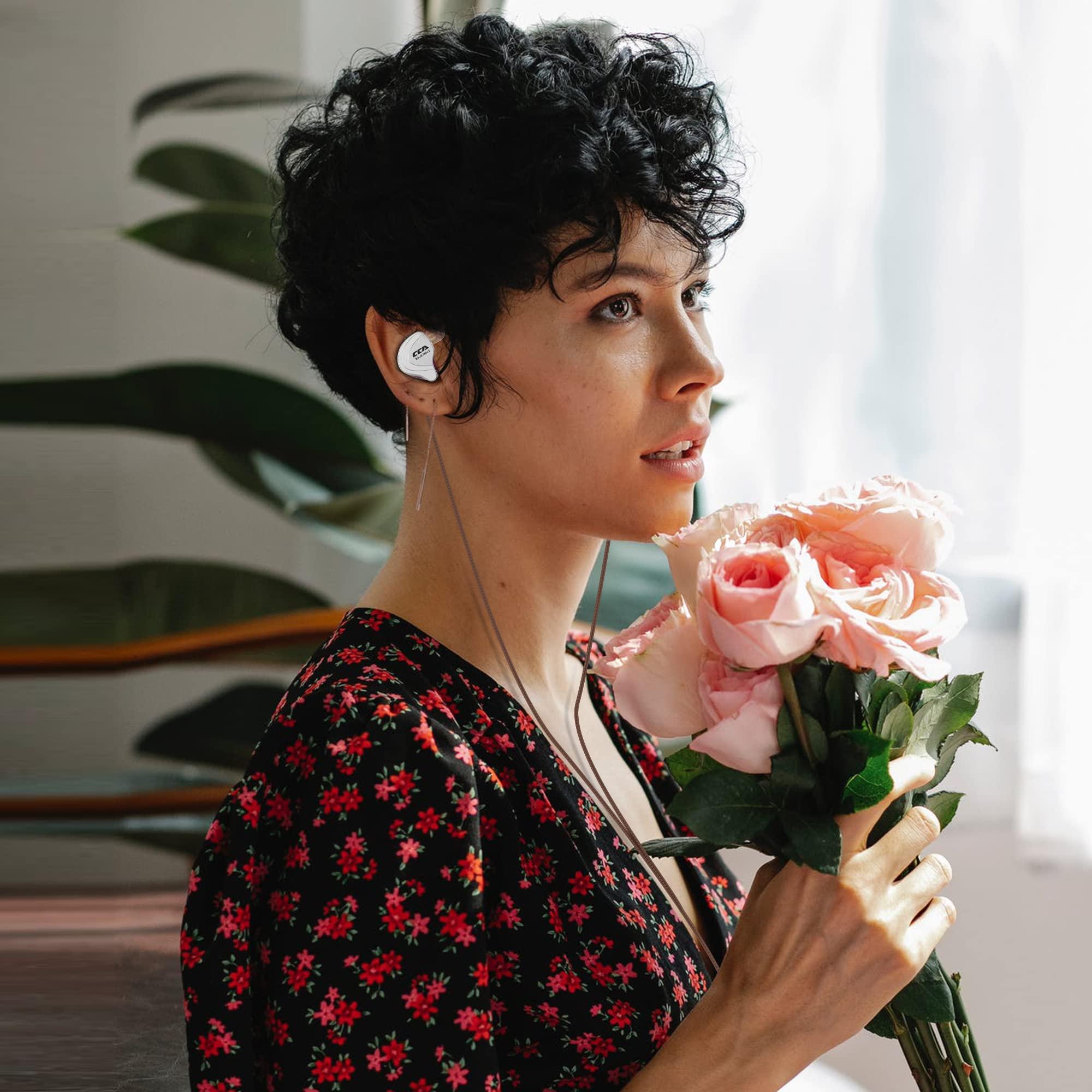 CCA CCA C10 in Ear Monitor Headphone 10 Hybrid Drivers Wired Earbud 4BA 1DD HiFi IEM Earphones Stereo Noise Isolating Earphone with Detachable Cable for Musicians Singers Audiophiles (Black, Without Mic)