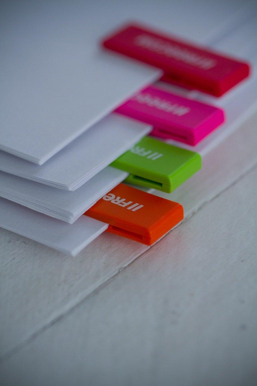 Freecom Freecom USBClip 36170 USB Flash Memory, Pink, 16 GB, USB 2.0, Frustration-Free Packaging (FFP)