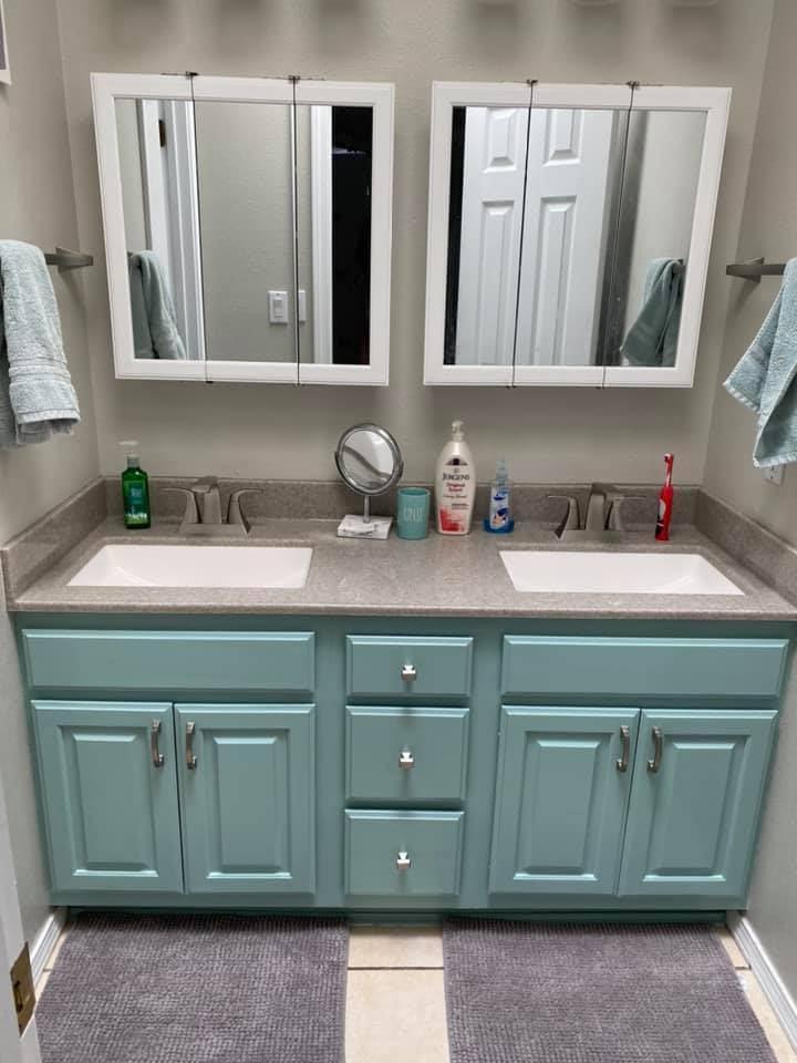 RETHUNK JUNK BY LAURA Rethunk Junk Resin Paint - 16 floz (Robin\'s Egg)