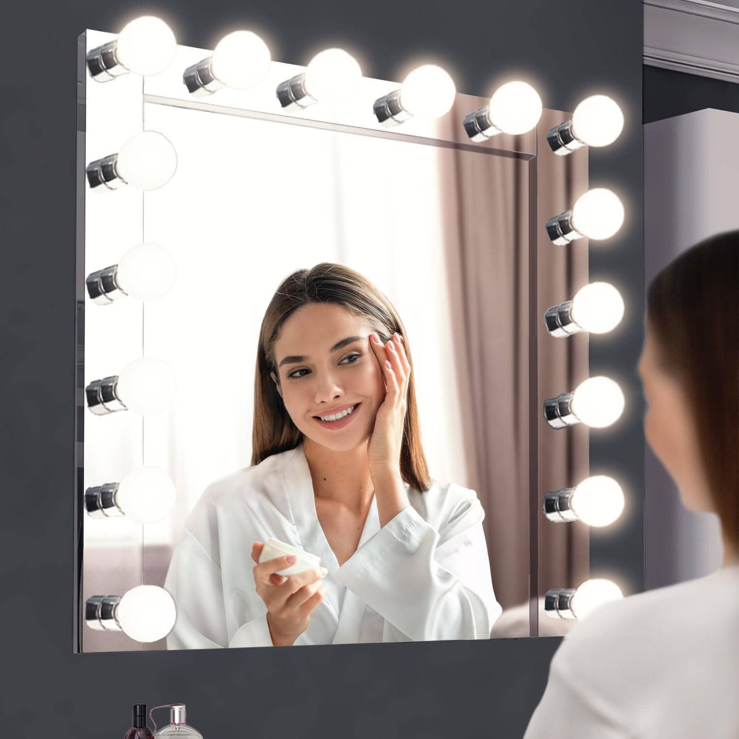 Pyle Pyle Single Outdoor Marine Audio Subwoofer - 600 Watt 12 Inch White Waterproof Bass Loud Speaker For Marine Stereo Sound System, Under Helm or Box Case Mount in Small Boat, Marine Vehicle PLMRW12