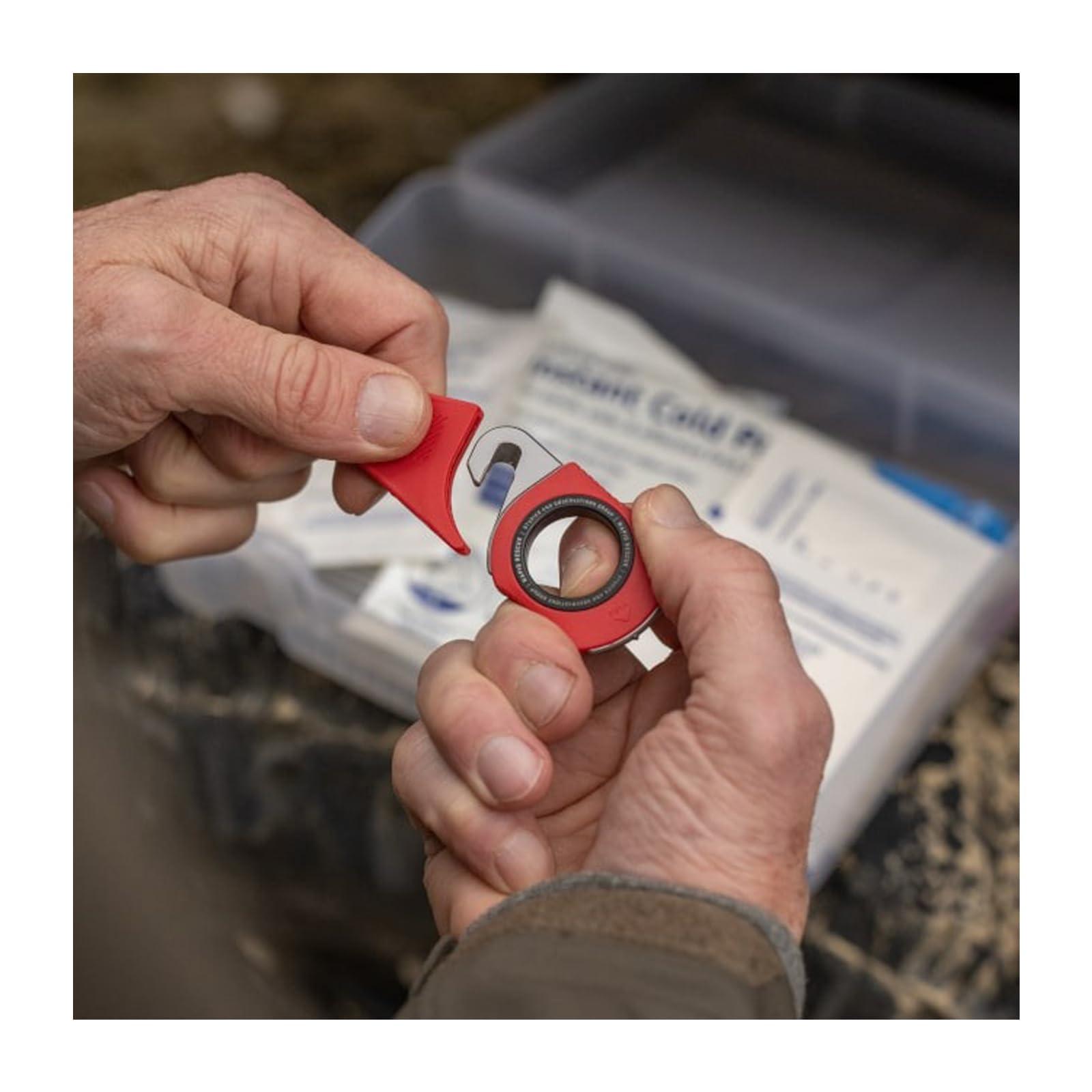 SOG SOG Rapid Rescue Multi-Tool | Stainless Steel Seatbelt Cutter, GRN Handle, Aluminum Pull-Ring, Quick to Deploy from The Sheath, Rescue Red