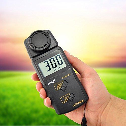 Pyle Pyle PLMT21 Handheld Lux Light Meter Photometer with 20000 Lux Range Per Second Sampling and Digital Display