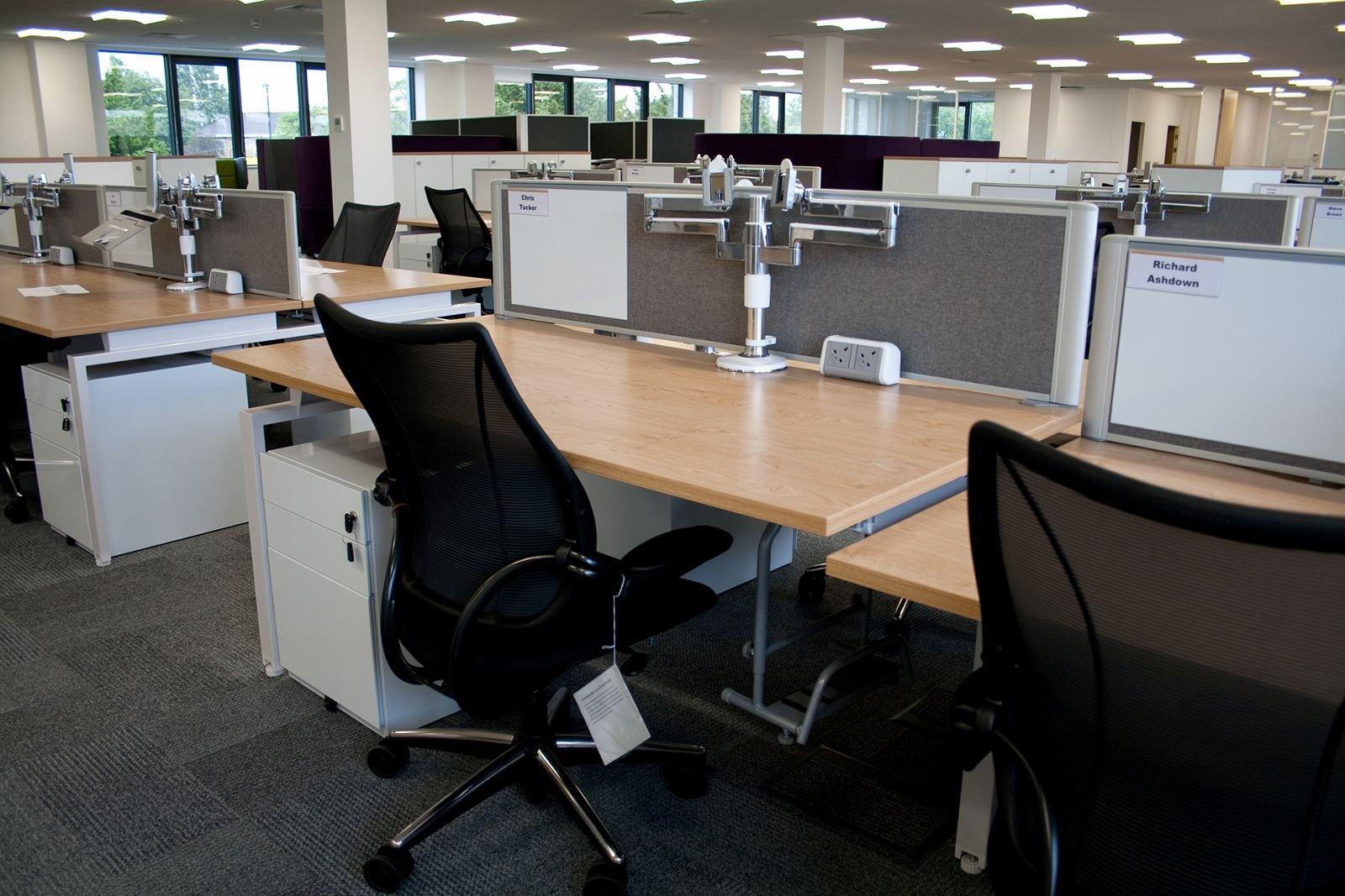 Humanscale Humanscale M/Flex M2 Monitor Arms: Base Bracket for 1 Monitor