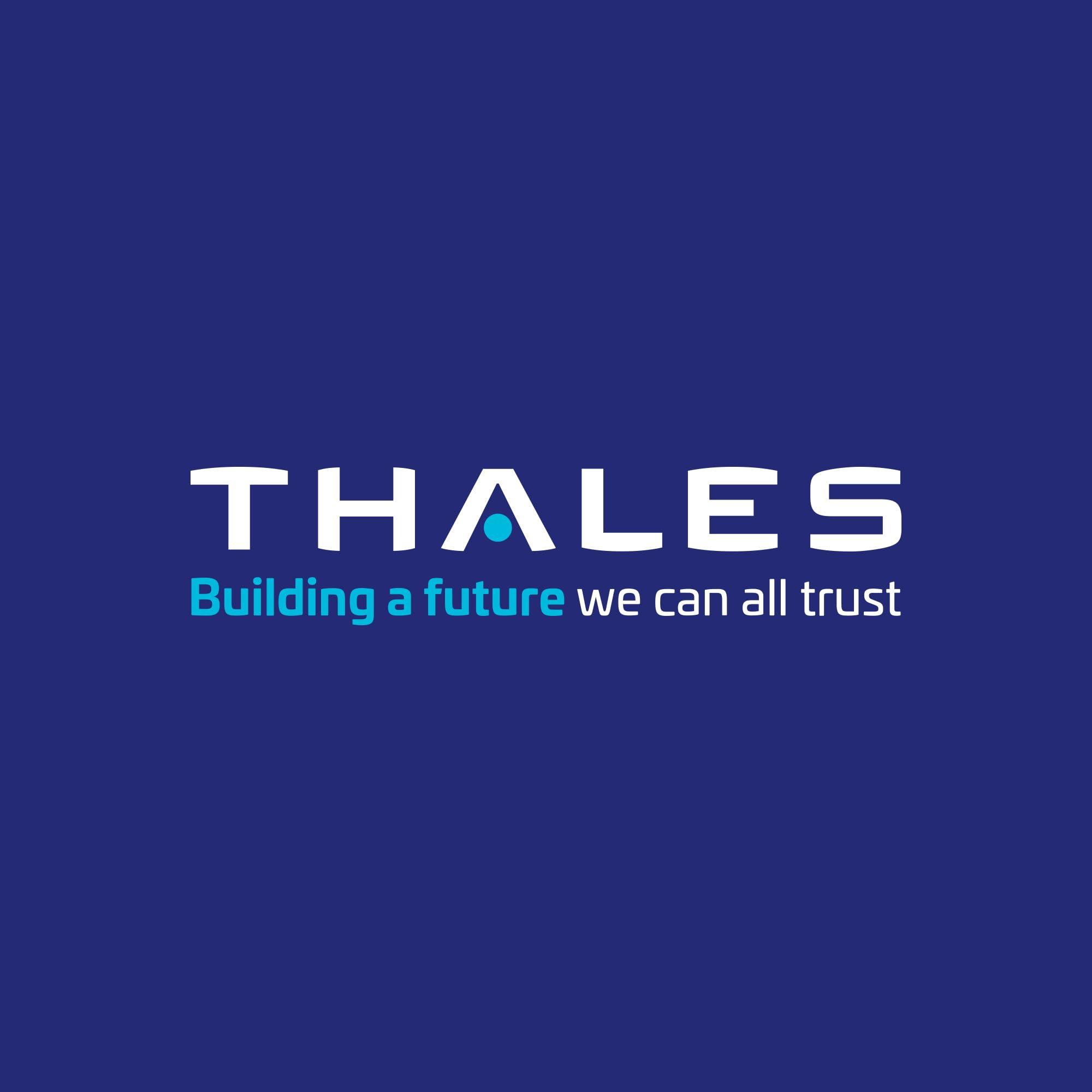 Thales Thales - SafeNet eToken Fusion - Phishing-Resistant FIDO2 Certified Security Key for Digital certificates or FIDO2 authentication to Web apps and desktops - USB-C