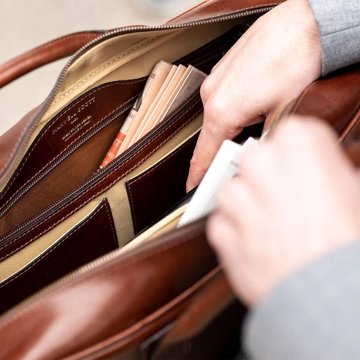 Maxwell Scott Bags Maxwell Scott - Mens Luxury Large Leather 16\" / 17\" Laptop Business Bag with Zip Opening - The Calvino Large - Chestnut Tan