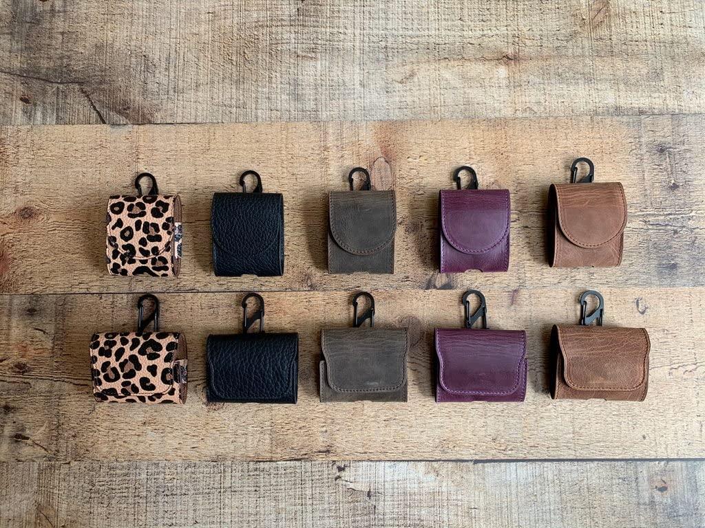 HARDISTON HARDISTON Genuine Leather Handmade Apple AirPods Pro - Soft Case with Keychain Clip - Support Wireless Chargers - Compatible with AirPods Pro (Black)