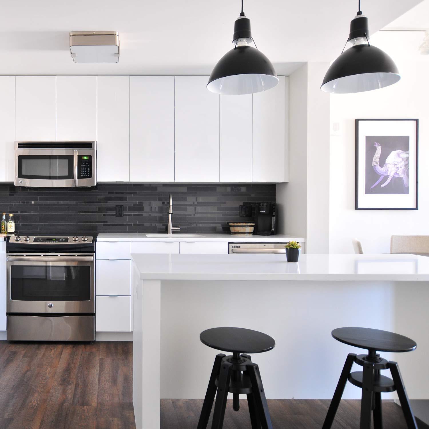 Amazon Basics Amazon Basics A19 LED Light Bulb, 60 Watt Equivalent, Energy Efficient 12W, E26 Standard Base, Soft White 2700K, Dimmable, 10,000 Hour Lifetime , 6-Pack