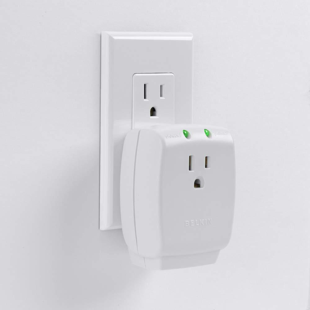 Belkin Belkin 1-Outlet SurgeCube Portable Wall Tap with Ground & Protected Light Indicators - For Home, Office, Travel