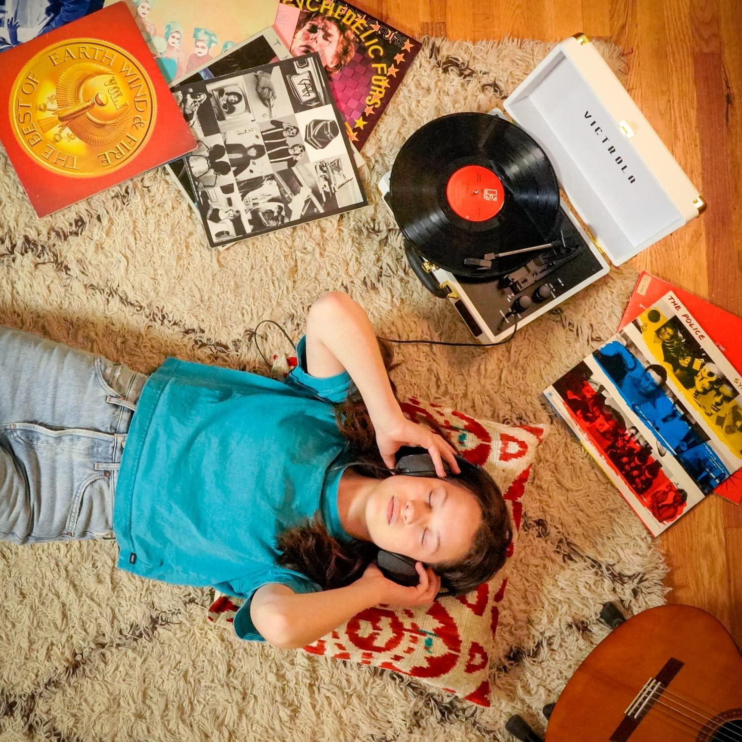 Victrola Victrola VSC-400SB-CNV Bluetooth Suitcase Turntable Canvas - Stickers (White)