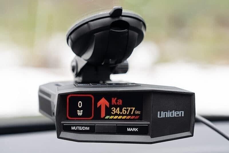 Uniden UNIDEN R8 Extreme Long-Range Radar/Laser Detector, Dual-Antennas Front & Rear Detection w/Directional Arrows, Built-in GPS w/Real-Time Alerts, Voice Alerts, Red Light Camera,Speed Camera Alerts,Black