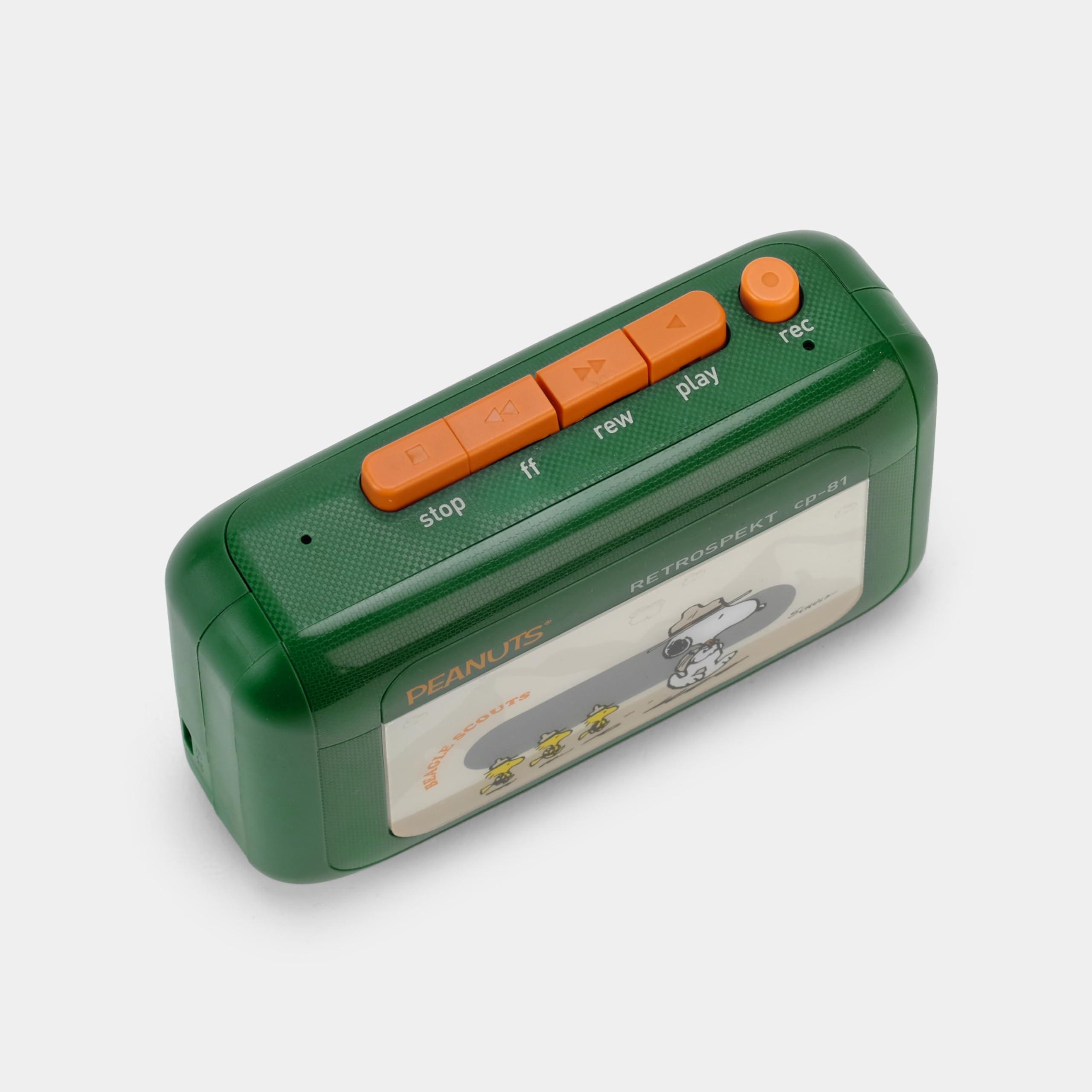 Retrospekt Peanuts Beagle Scouts Retrospekt CP-81 Portable Cassette Player