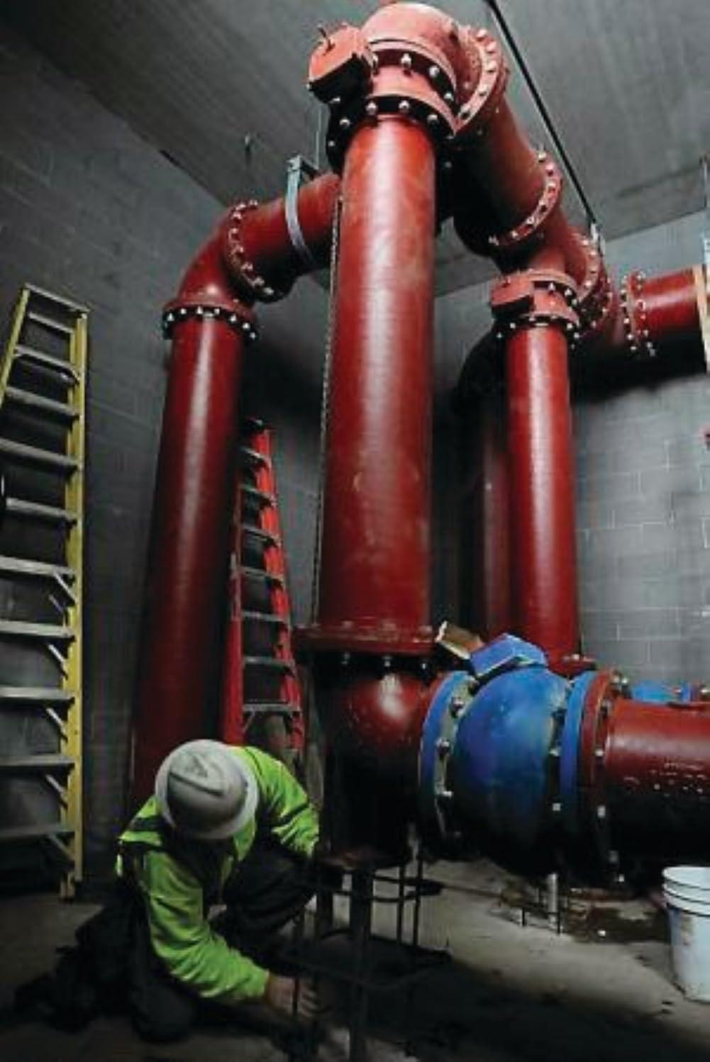 MSA MSA 10058321 V-Gard Full-Brim Hard Hat With 1-Touch Suspension | Polyethylene Shell, Superior Impact Protection, Self Adjusting Crown Straps - Standard Size in White