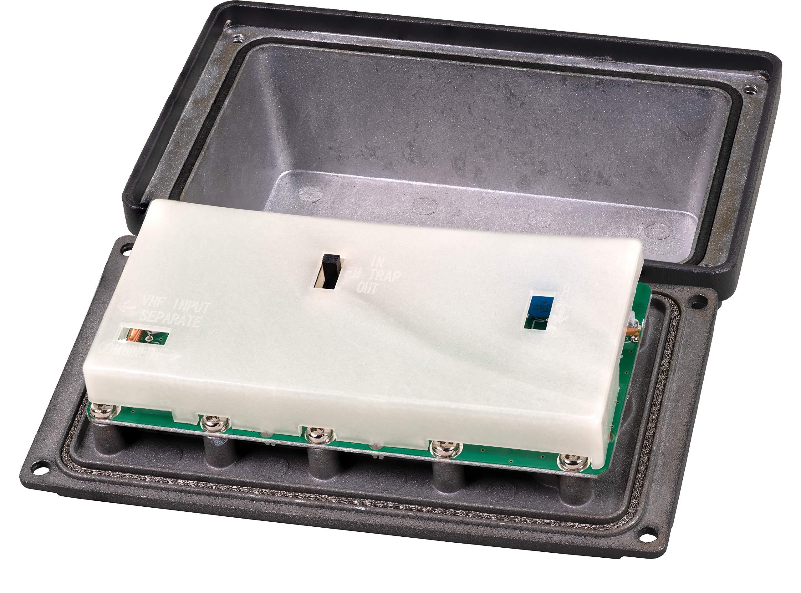 Channel Master Channel Master CM-7777V3 Titan 2 High Gain TV Antenna Preamplifier [Version 3]