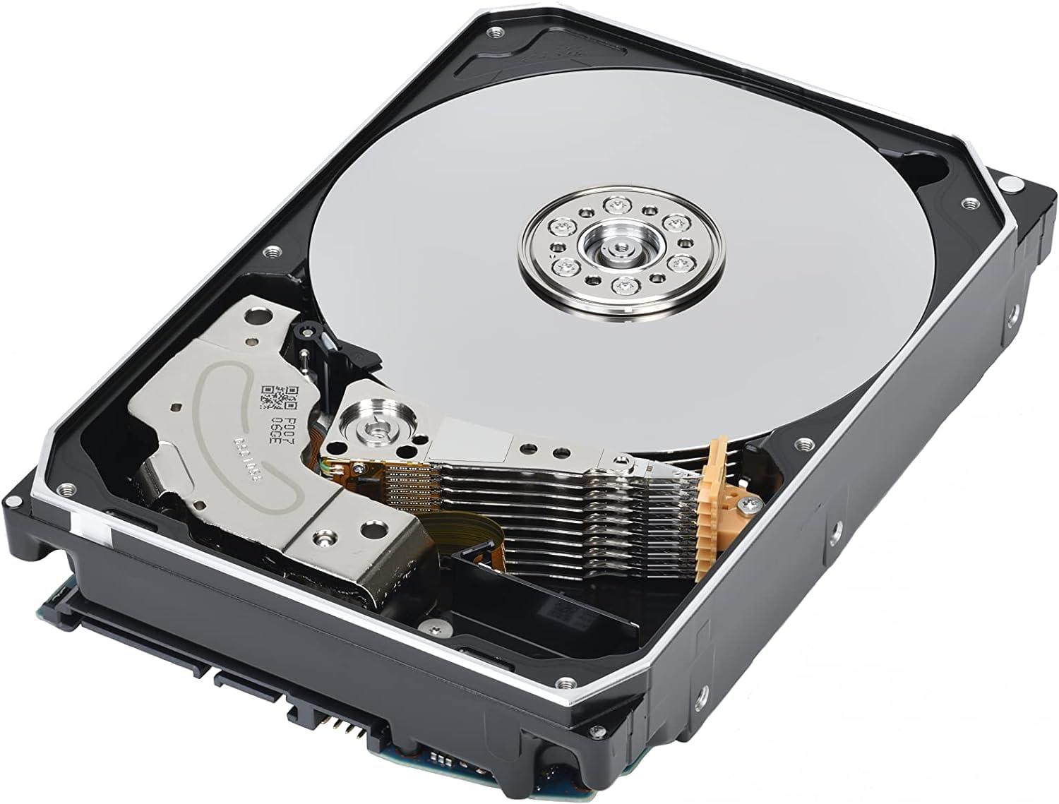 TOSHIBA Toshiba N300 14TB NAS 3.5-Inch Internal Hard Drive - CMR SATA 6 Gb/s 7200 RPM 512 MB Cache - HDWG51EXZSTA