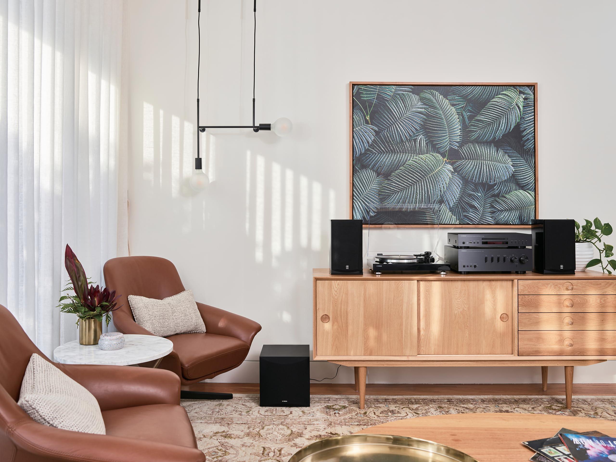 YAMAHA Yamaha TT-S303 Traditional Turntable with Belt Drive and Straight Arm - Pre Phono Amplifier & Integrated Head