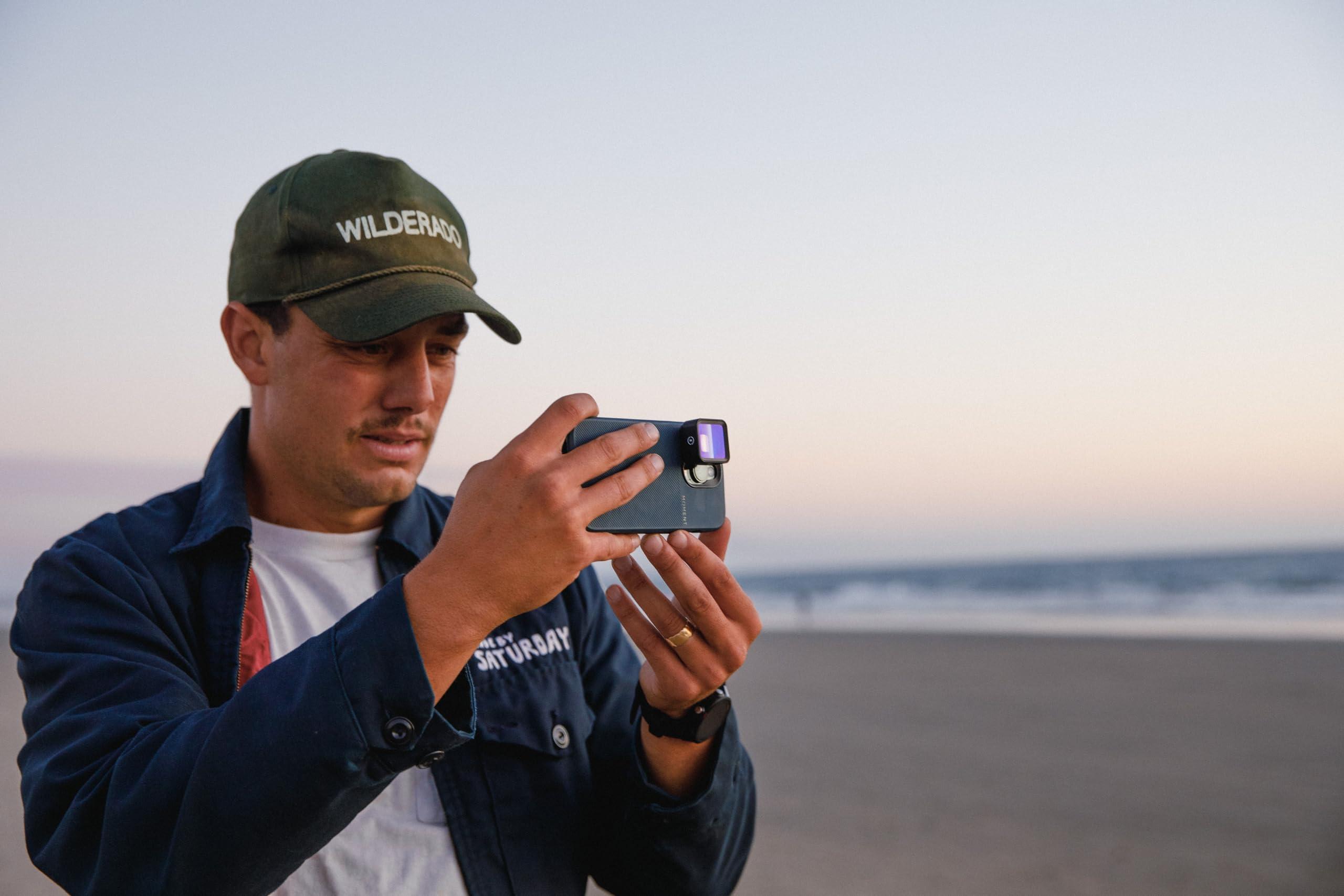 Moment Moment 1.55x Anamorphic Mobile Lens Capture True Cinematic Aspect Ratio, Gold or Blue Flare [Gold Flare, M-Series]