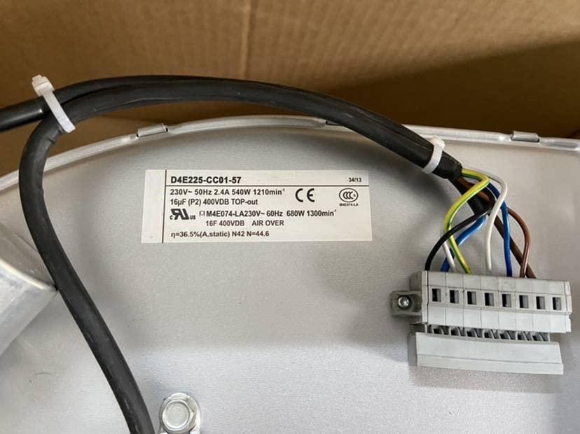 yuebangkeji D4E225-CC01-57 8-Wire AC230V 2.4A 540/680W Cooling Fan