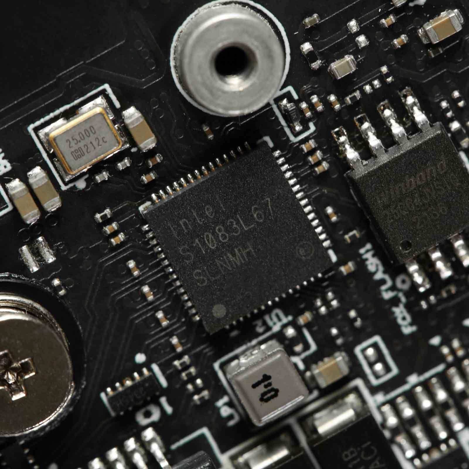 LattePanda LattePanda Sigma - x86 Windows/Linux Single Board Computer Server (32GB RAM, 500GB SSD)