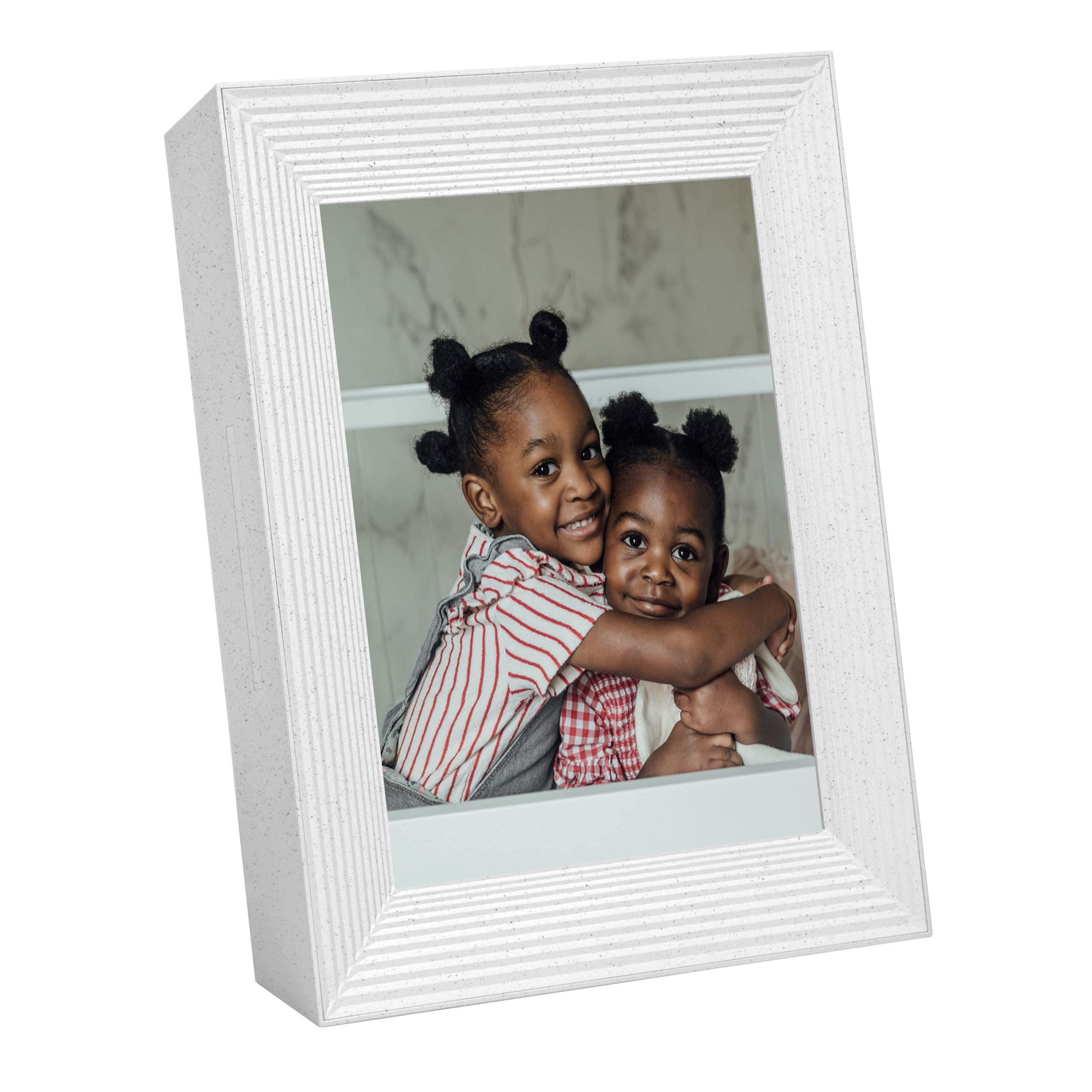 AURA Aura Mason Smart Digital Picture Frame 9 Inch Free Unlimited Storage HD WiFi Frame The Best Way to Share Photos Feel Together from Away