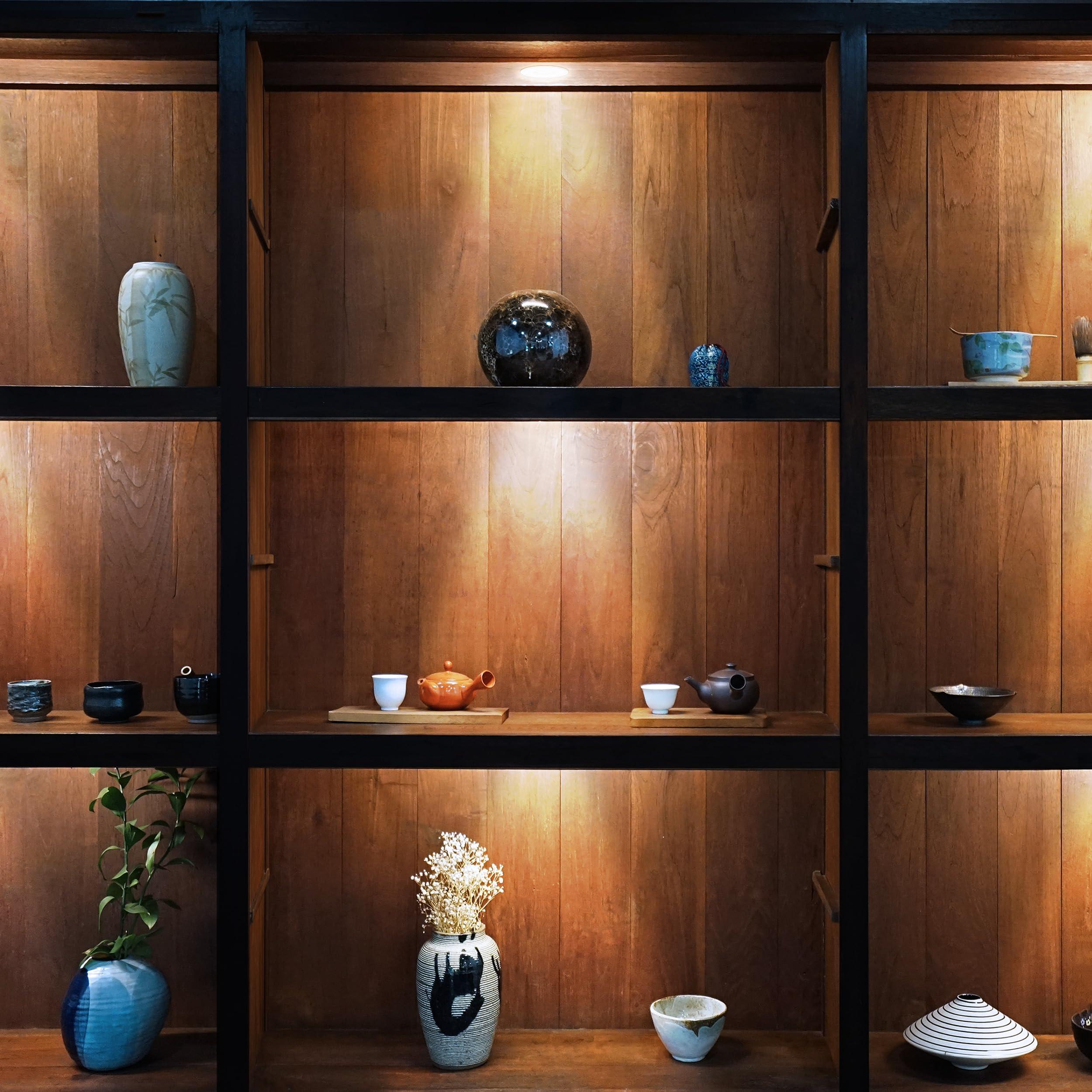 Feit Electric Feit Electric 20-Watt Xenon Halogen Light Bulb, Dimmable, 3000K Bright White, G8 Bi-Pin Base, 170 Lumens, 90+ CRI, Cool & Long-Lasting for Under Cabinet, Accent, Display, & Task Lighting, 3-Pack