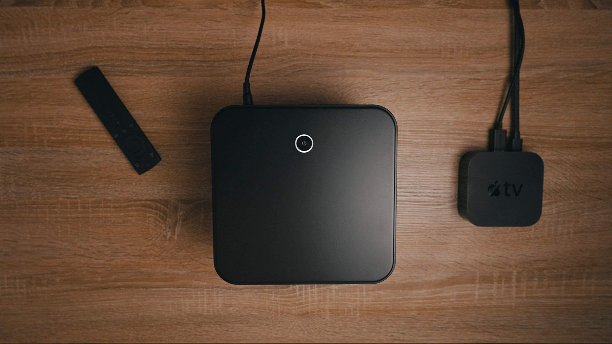 Miroir Miroir Ultra Pro 1200S DLP Smart Streaming 1080p Projector, Home Theater and Gaming, 1000 LED Lumens, DLP Technology, 2X 10-watt Speakers