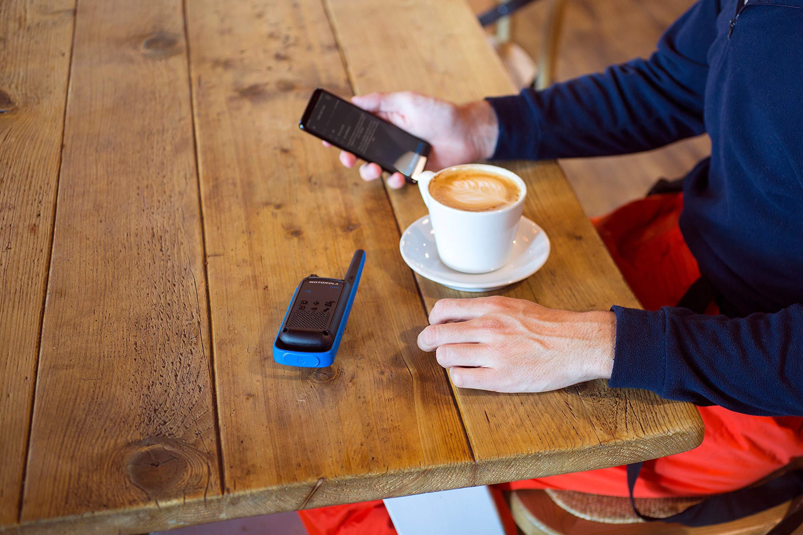 Motorola Solutions Motorola Talkabout T800 Two-Way Radios, 2 Pack, Black/Blue