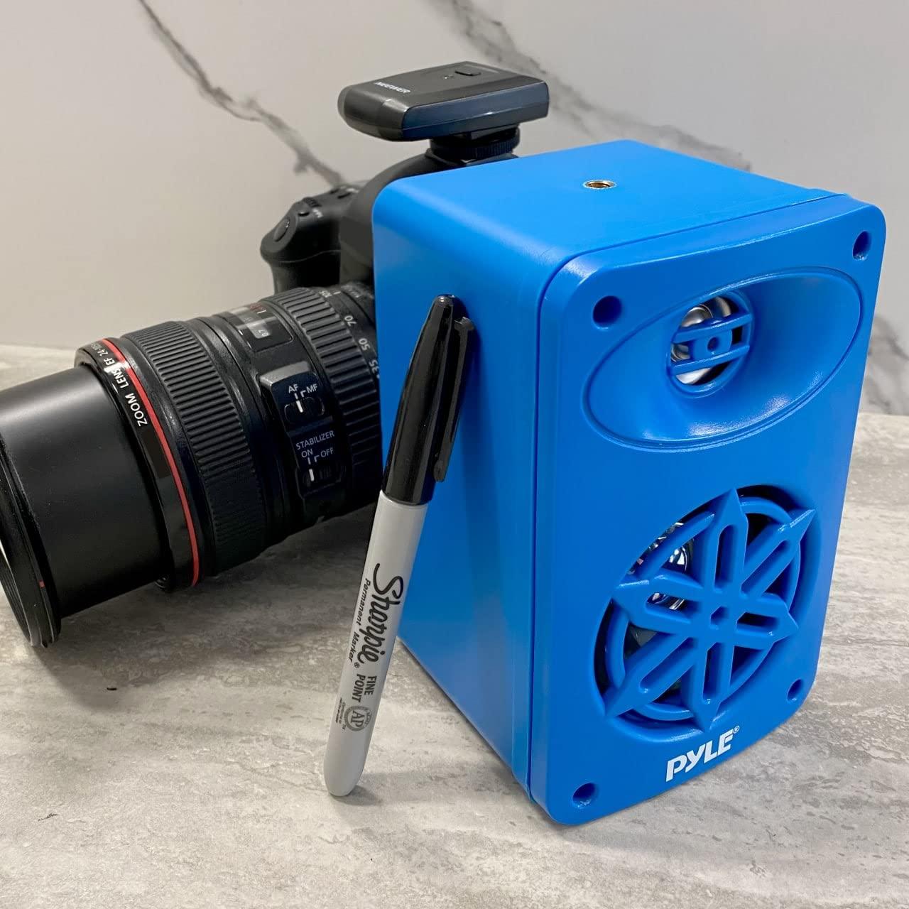 Pyle PyleUsa Indoor Outdoor Speakers Pair - 200 Watt Dual Waterproof 3.5 2-Way Full Range System w/ 1/2 High Compliance Polymer Tweeter - in-Home, Boat, Marine, Deck, Patio, Poolside (Blue) - PDWR35BL