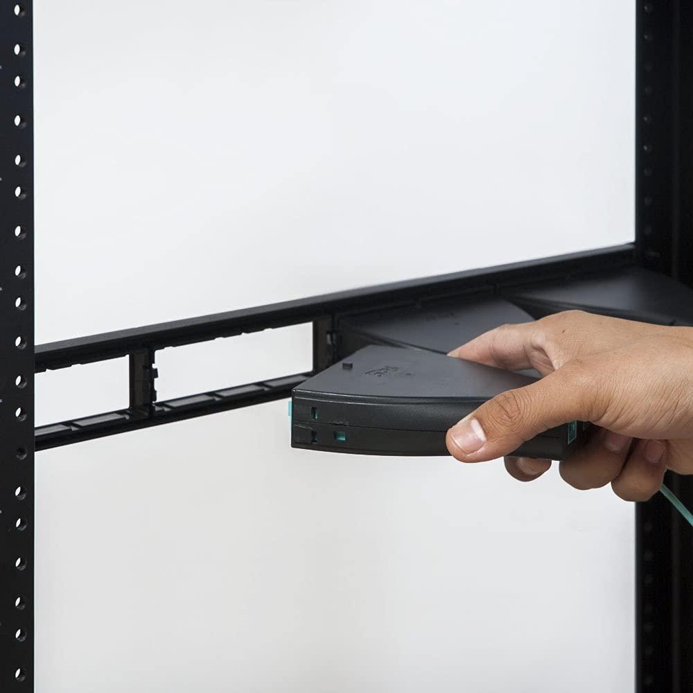 ICC ICC Plug and Play LC-MPO Fiber Optic Cassette with Aqua Multimode Adapters and 24 10G OM3 Fibers