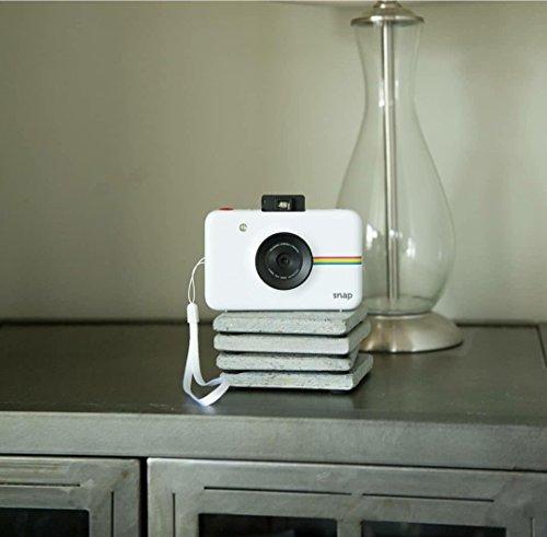 Zink Zink Polaroid Snap Instant Digital Camera (White) with ZINK Zero Ink Printing Technology