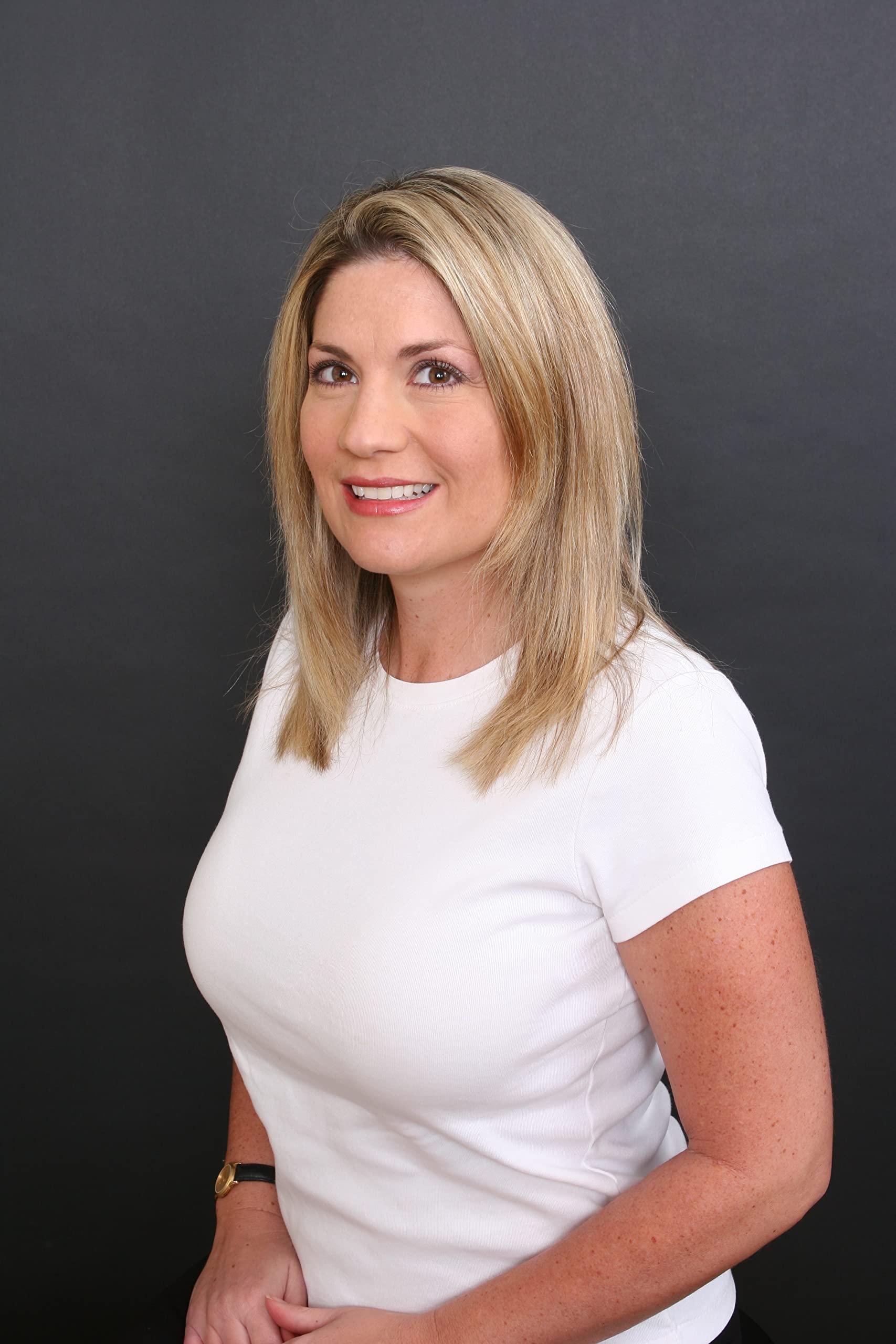 BelgerPhotography Small Spring-Powered Roll-Up/Pull-Down Background ID Photos (Charcoal Grey)